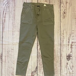American Eagle Outfitters Olive high rise jegging crop